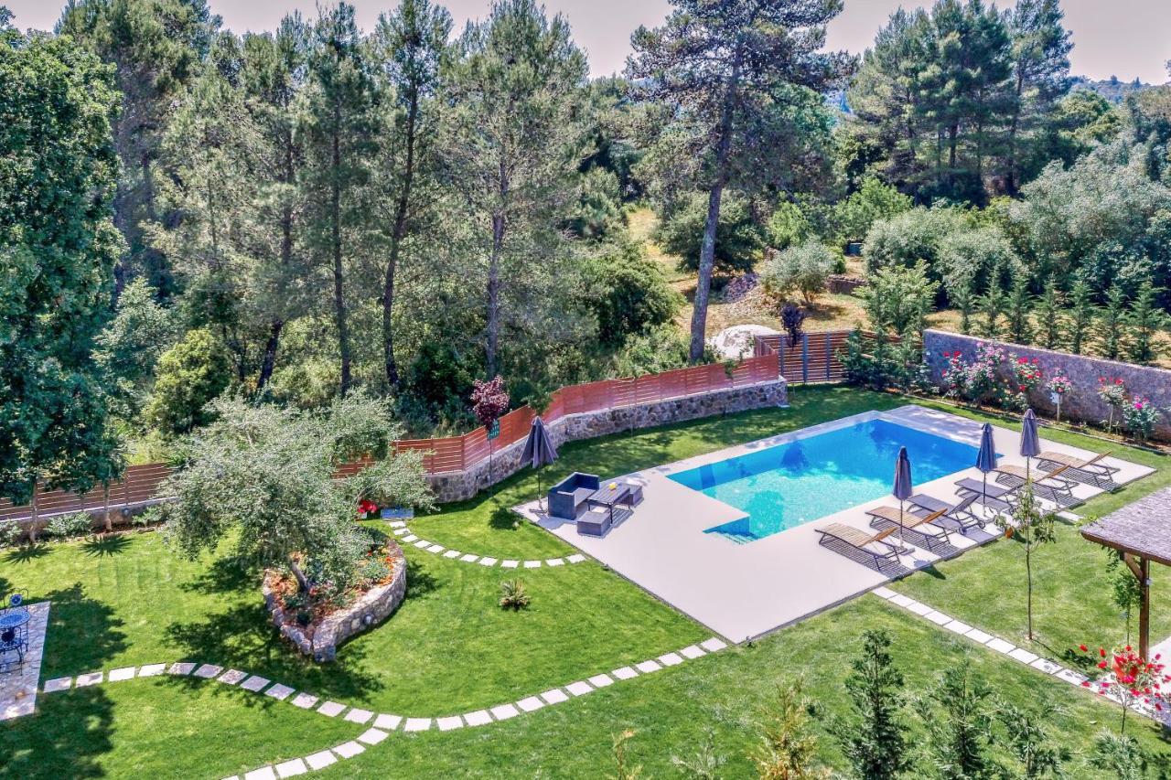 Filia Stone Villa Гоувия Экстерьер фото
